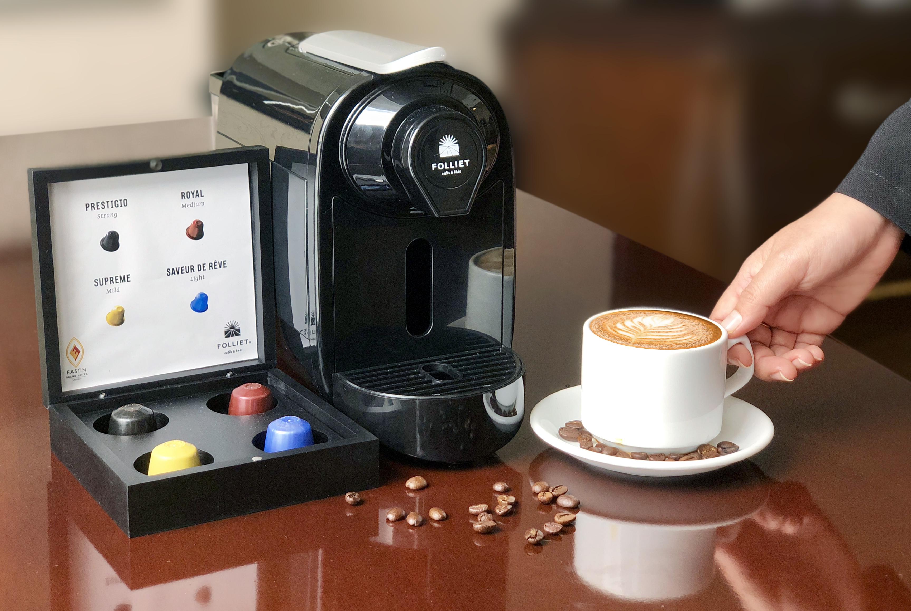 Eastin Grand Hotel Saigon Πόλη Χο Τσι Μινχ Εξωτερικό φωτογραφία A single serve coffee machine