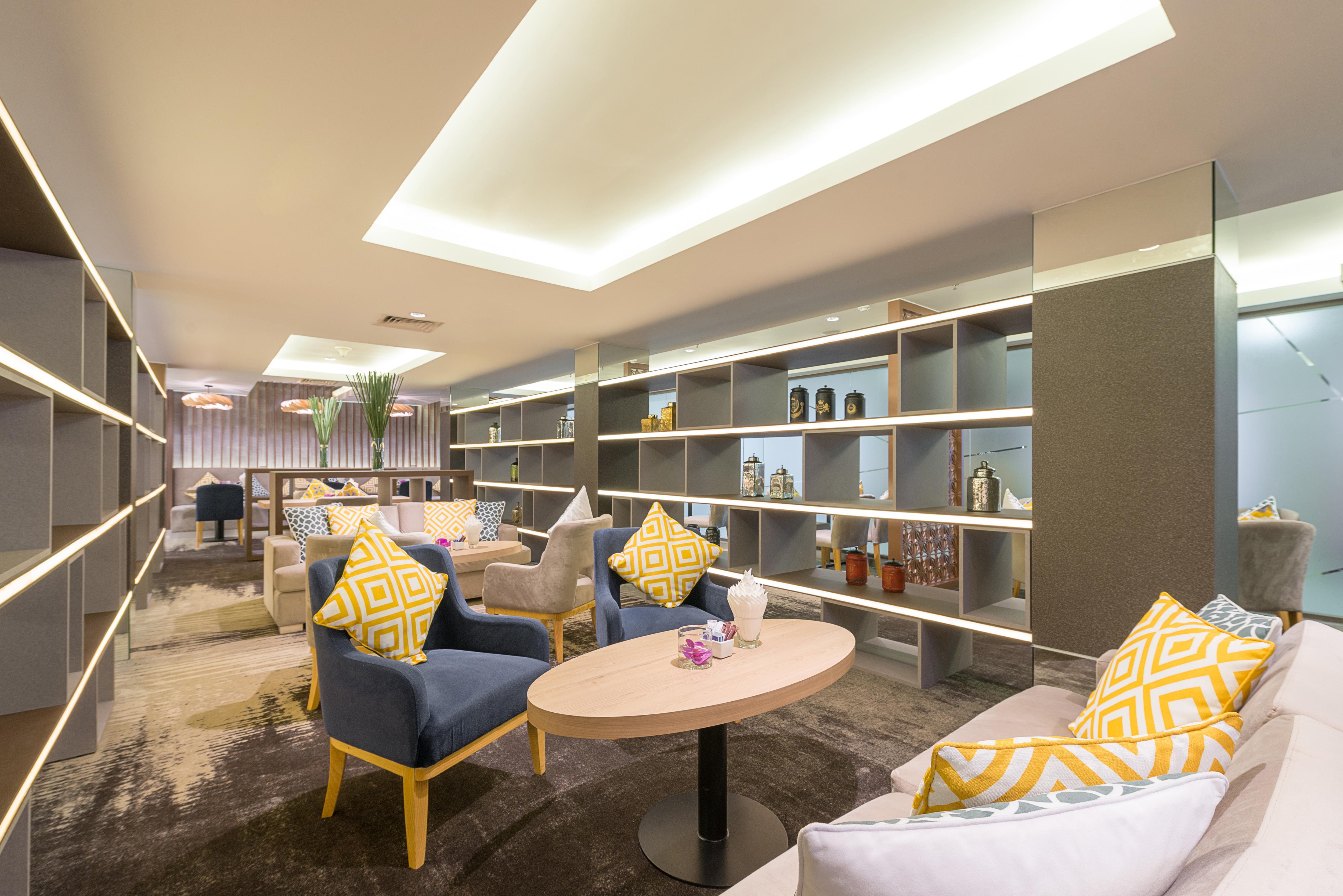Eastin Grand Hotel Saigon Πόλη Χο Τσι Μινχ Εξωτερικό φωτογραφία The Royal Orchid Lounge at Suvarnabhumi Airport