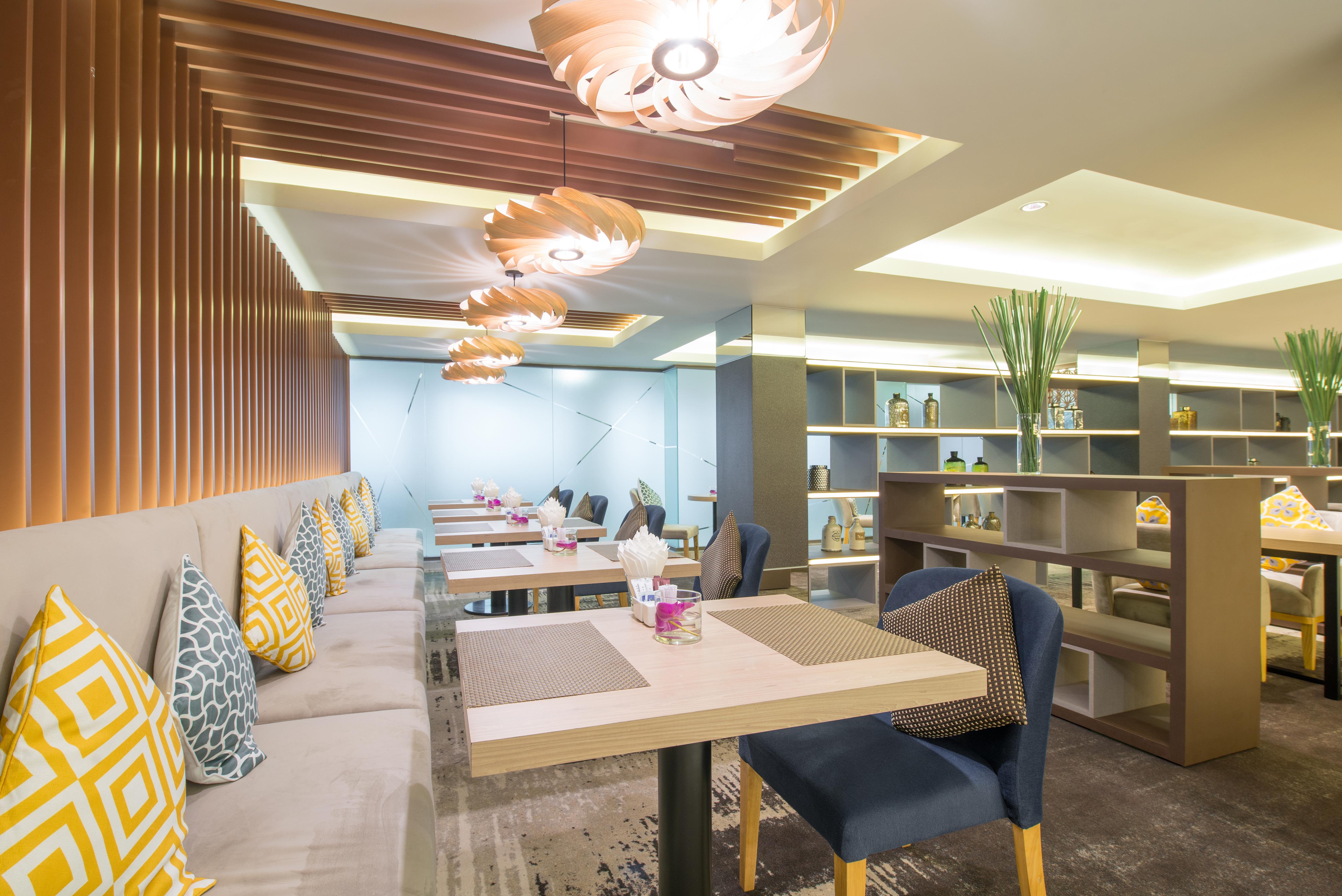 Eastin Grand Hotel Saigon Πόλη Χο Τσι Μινχ Εξωτερικό φωτογραφία The interior of the lounge
